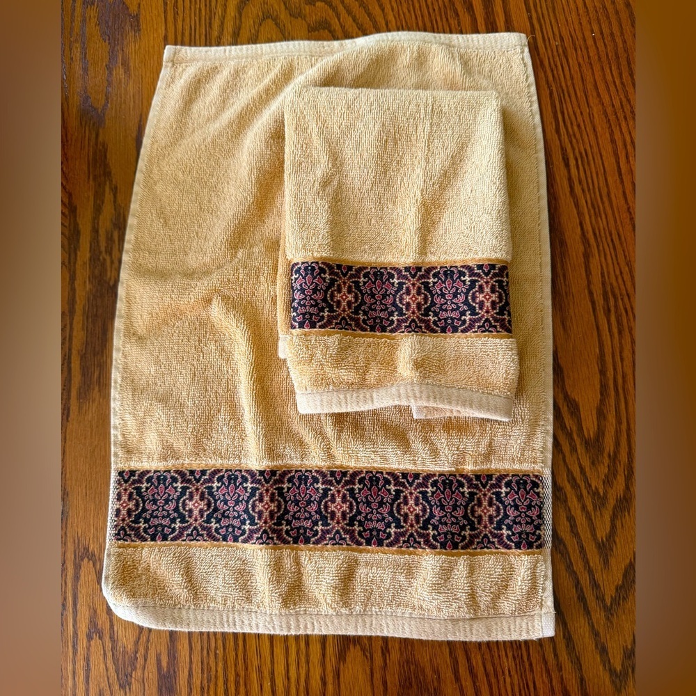 Waverly Golden Yellow Cotton Hand Towels With Red & Black Accents Set of 2
